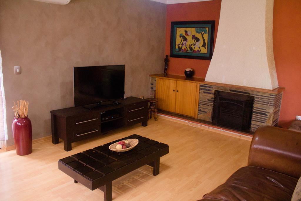 Khuvena Guesthouse Randburg Dış mekan fotoğraf