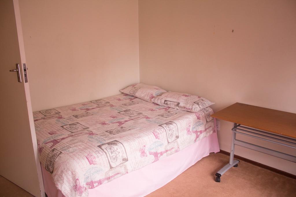 Khuvena Guesthouse Randburg Dış mekan fotoğraf