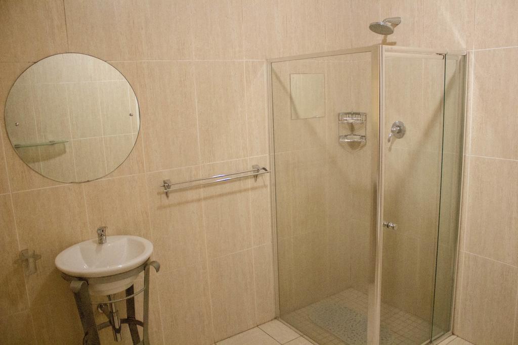 Khuvena Guesthouse Randburg Dış mekan fotoğraf