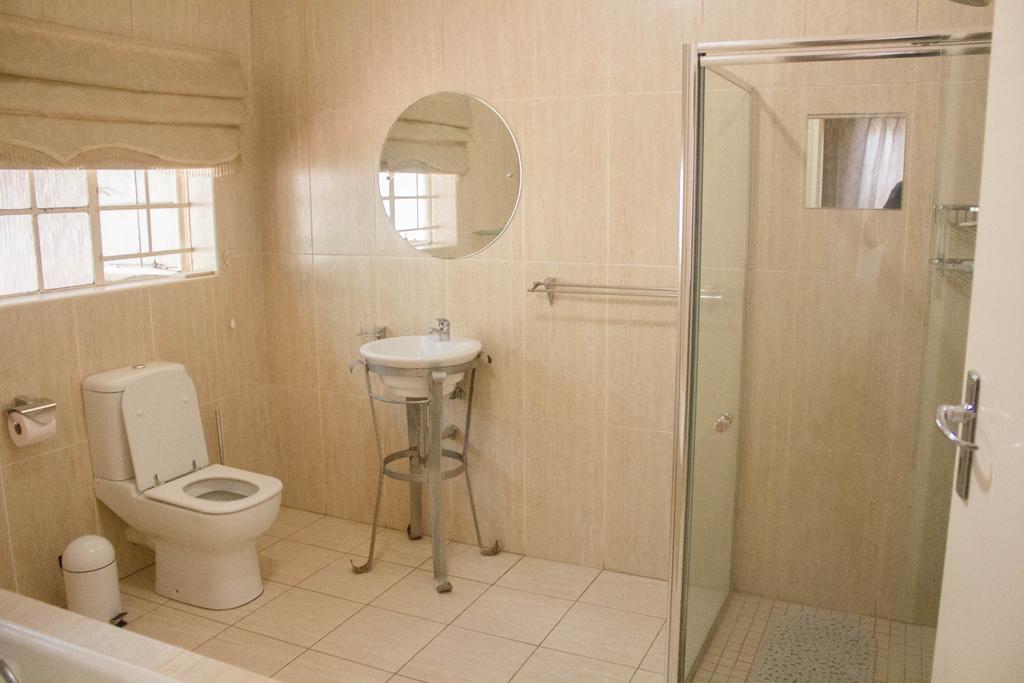 Khuvena Guesthouse Randburg Dış mekan fotoğraf
