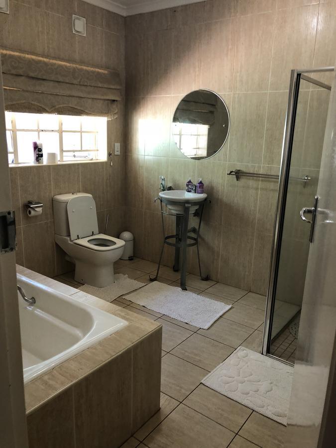 Khuvena Guesthouse Randburg Dış mekan fotoğraf