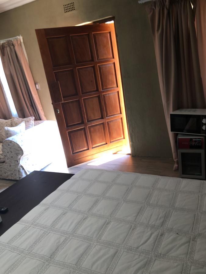 Khuvena Guesthouse Randburg Dış mekan fotoğraf