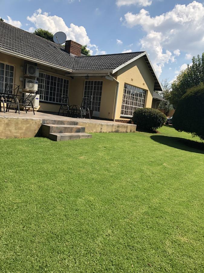 Khuvena Guesthouse Randburg Dış mekan fotoğraf